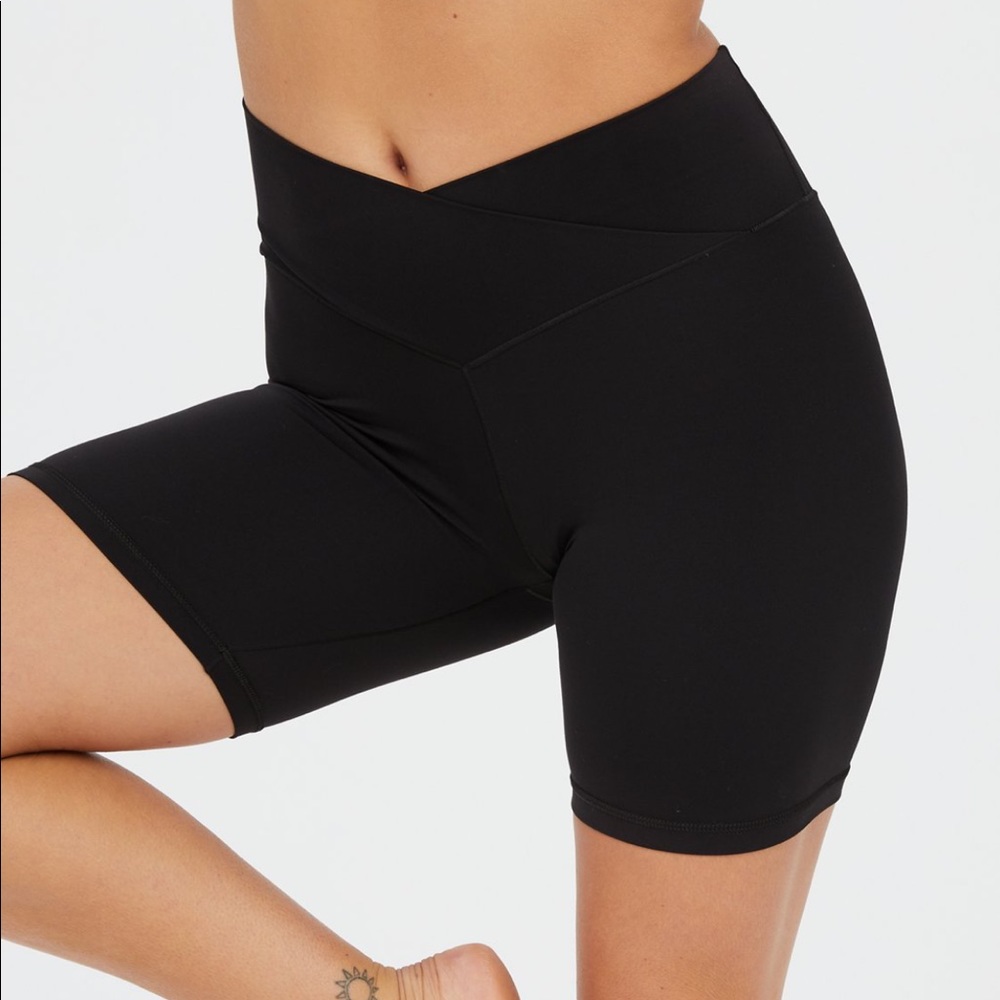 COPY - OFFLINE Real Me Crossover Bike Short - Blue